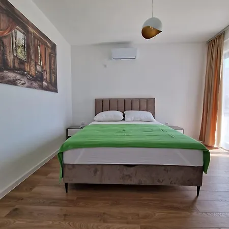 V Villa