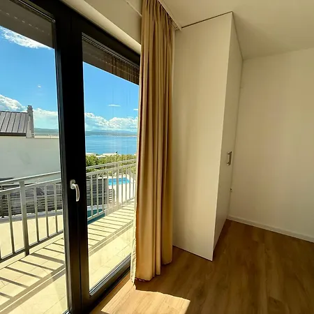 Βίλα V Crikvenica